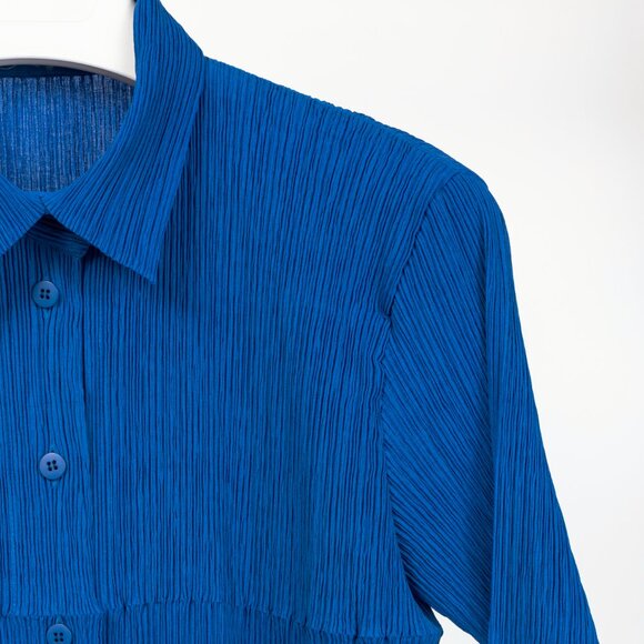 Issey Miyake Cobalt-Blue Pleated Long-Sleeve Buttoned Maxi Dress - Picture 4 of 8